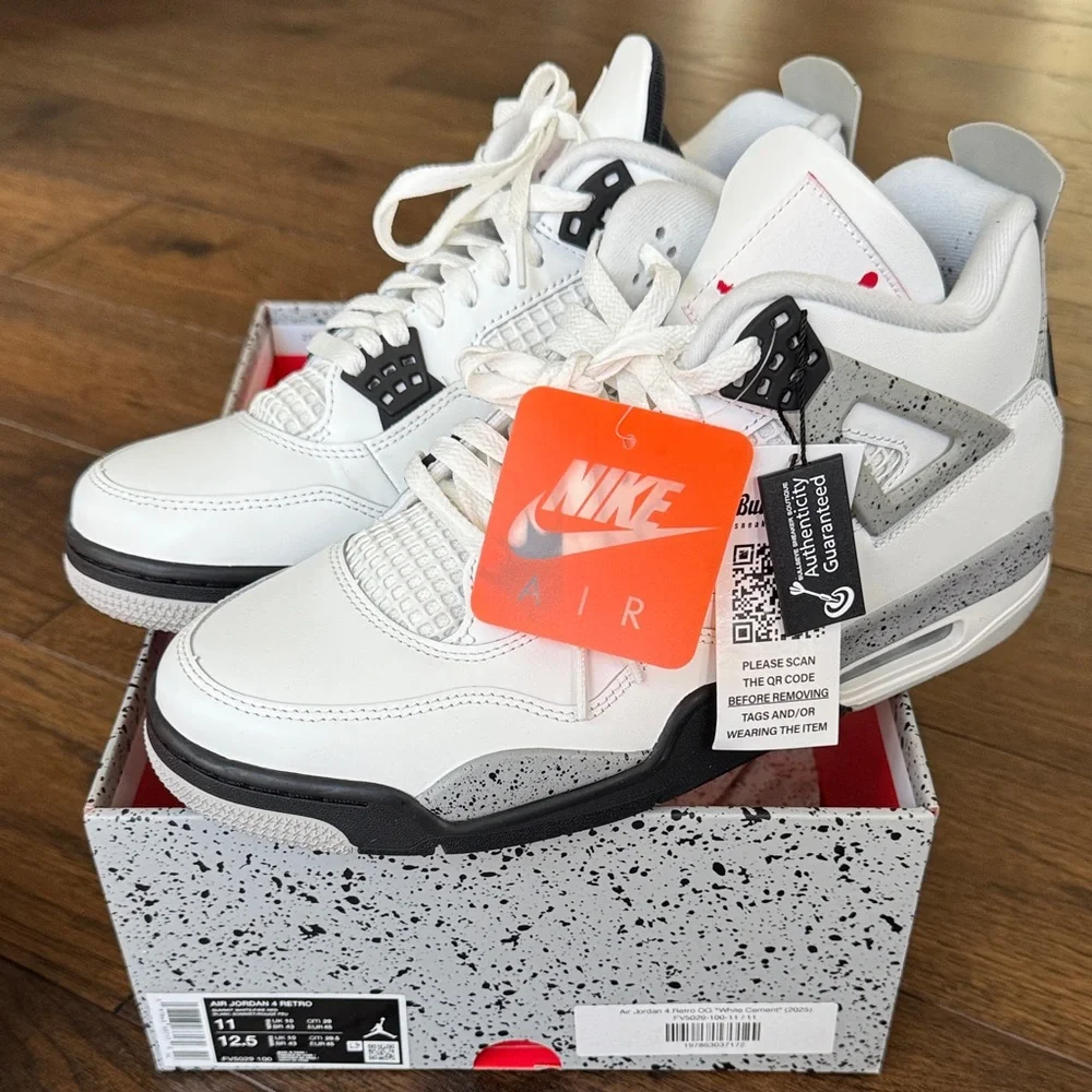 Air Jordan 4 Retro Men's White and Black Sneakers - Picture 8 of 9